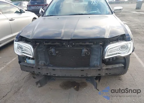 2015 Chrysler 300C из США, поврежденный, VIN 2C3CCAEGXFH773339